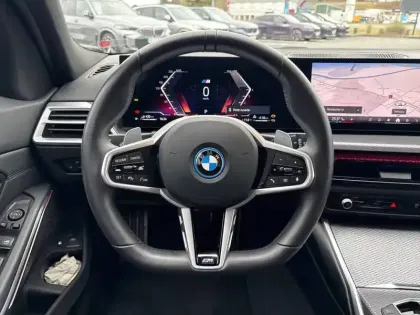 Photo 5 BMW Serie 3 Touring 330e 292 ch BVA8