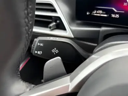 Photo 18 BMW Serie 3 Touring 330e 292 ch BVA8