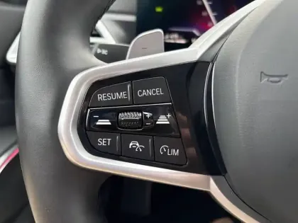 Photo 16 BMW Serie 3 Touring 330e 292 ch BVA8