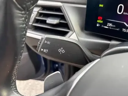 Photo 18 BMW Serie 3 Touring 318d 150 ch BVA8