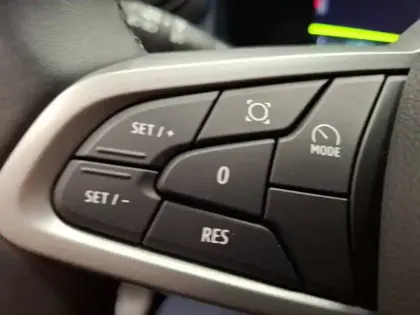 Photo 30 Dacia Duster  Hybrid 140