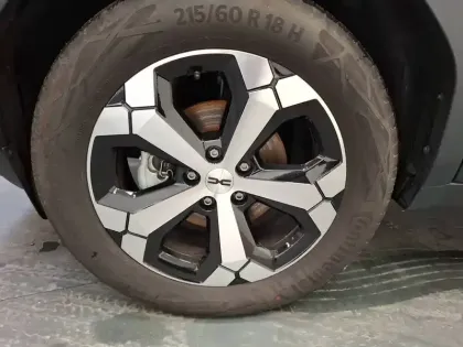 Photo 14 Dacia Duster  Hybrid 140