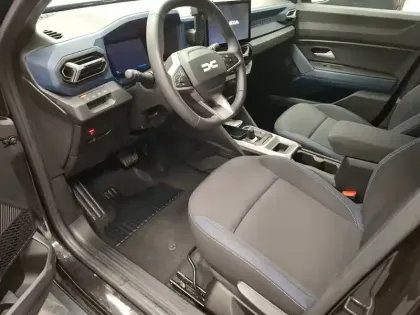 Photo 26 Dacia Duster  Hybrid 140