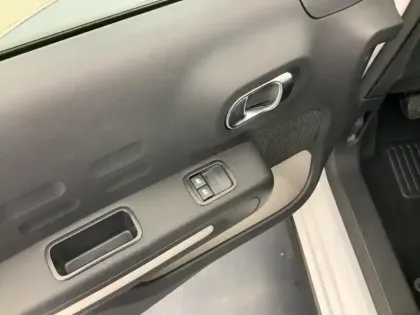 Photo 19 Citroën C3  PureTech 83 S&S BVM5 Feel Pack