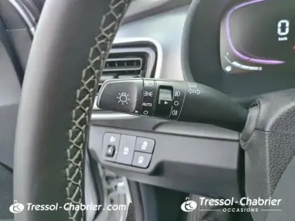 Photo 16 Kia Stonic  1.0 T-GDi 100 ch DCT7 Active