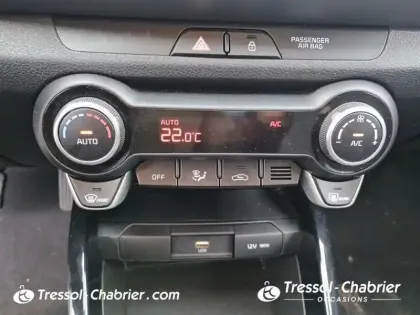 Photo 12 Kia Stonic  1.0 T-GDi 100 ch DCT7 Active