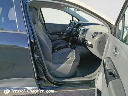 Photo 8 Renault Captur  TCe 120 Energy Intens EDC