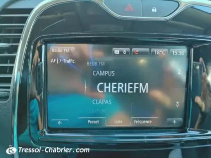 Photo 10 Renault Captur  TCe 120 Energy Intens EDC