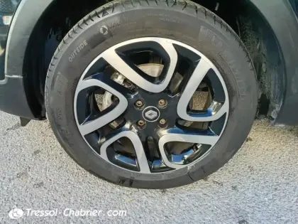 Photo 14 Renault Captur  TCe 120 Energy Intens EDC