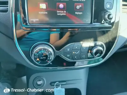Photo 12 Renault Captur  TCe 120 Energy Intens EDC