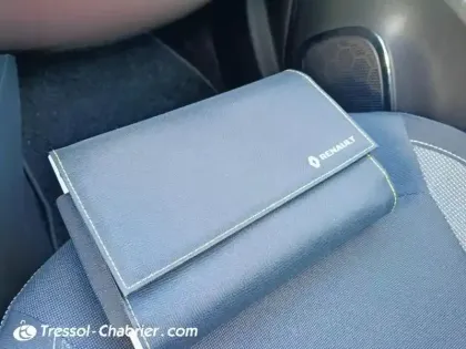 Photo 15 Renault Captur  TCe 120 Energy Intens EDC