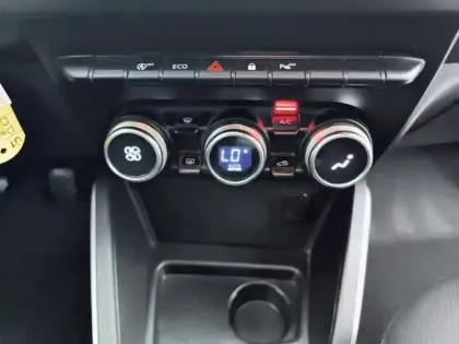 Photo 21 Dacia Duster  Blue dCi 115 4x2 Prestige +