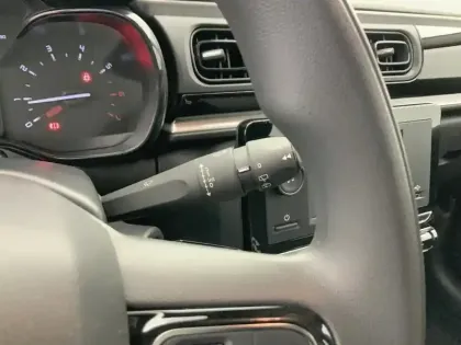 Photo 16 Citroën C3  PureTech 83 S&S BVM5 YOU!