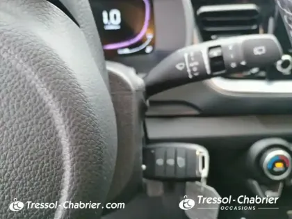 Photo 17 Kia Stonic  1.0 T-GDi 100 ch DCT7 Active