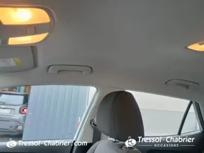 Photo 24 Kia Stonic  1.0 T-GDi 100 ch DCT7 Active