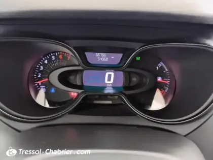 Photo 20 Renault Captur  TCe 120 Energy Iridium