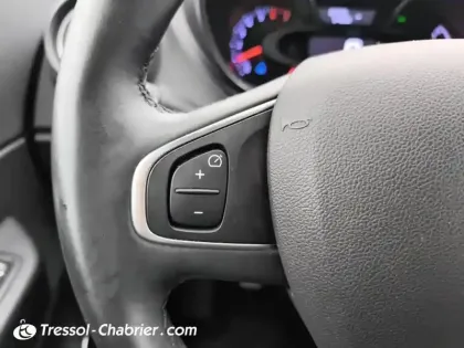 Photo 18 Renault Captur  TCe 120 Energy Iridium