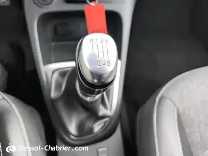 Photo 23 Renault Captur  TCe 120 Energy Iridium