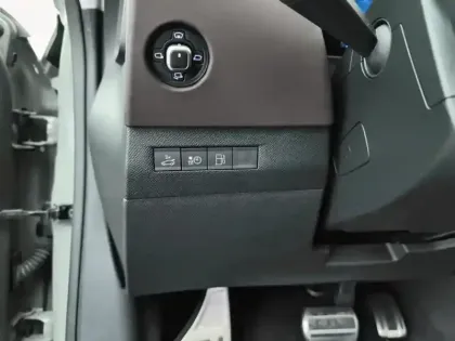 Photo 16 DS DS 4  Hybride E-Tense 225 EAT8 La Premiere