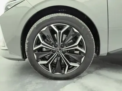 Photo 14 DS DS 4  Hybride E-Tense 225 EAT8 La Premiere