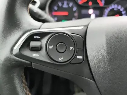 Photo 18 Opel Crossland X  1.2 Turbo 110 ch ECOTEC Innovation