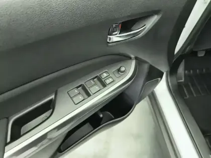 Photo 19 Suzuki Vitara  1.4 Boosterjet Hybrid Privilège