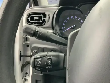 Photo 16 Citroën C3  BlueHDi 100 S&S BVM5 Feel