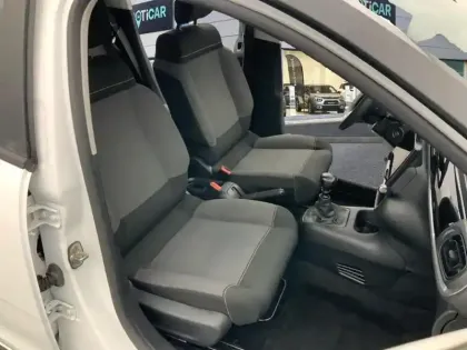 Photo 8 Citroën C3  BlueHDi 100 S&S BVM5 Feel