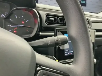 Photo 17 Citroën C3  BlueHDi 100 S&S BVM5 Feel