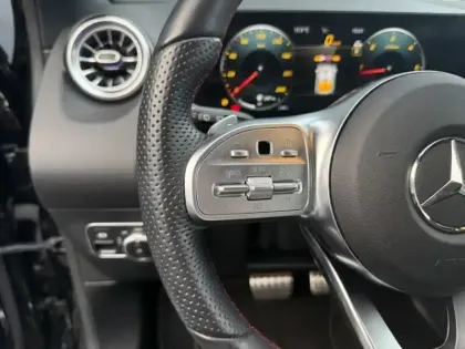 Photo 23 Mercedes GLA 200 d AMG Line