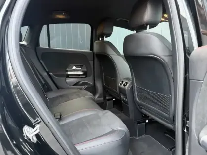 Photo 11 Mercedes GLA 200 d AMG Line