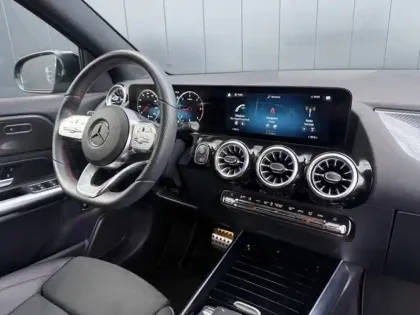 Photo 9 Mercedes GLA 200 d AMG Line