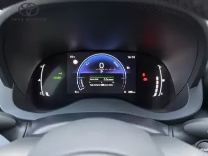 Photo 13 Toyota Yaris Hybride 116h Design Pack Confort 11