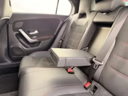 Photo 15 Mercedes Classe A 250 e Berline Compacte