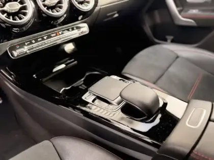 Photo 13 Mercedes Classe A 250 e Berline Compacte