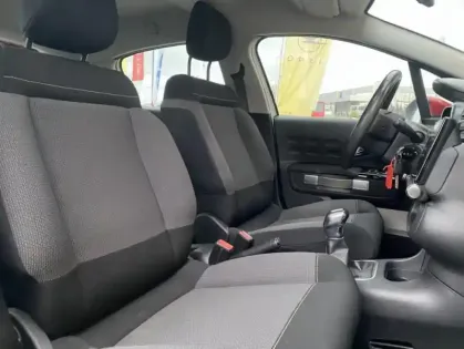 Photo 24 Citroën C3 III PureTech 82 BVM Shine