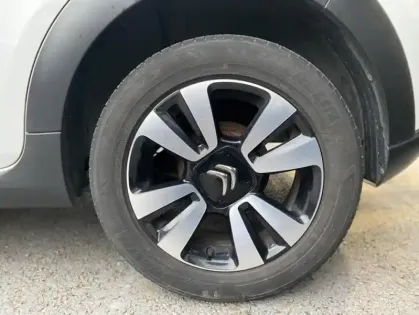 Photo 28 Citroën C3 III PureTech 82 BVM Shine