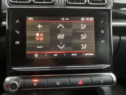 Photo 11 Citroën C3 III PureTech 82 BVM Shine