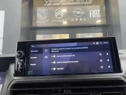 Photo 15 Peugeot Expert III M Diesel 180 ch Auto CAF Tech Edition