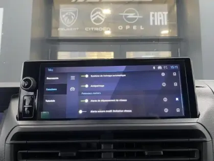 Photo 17 Peugeot Expert III M Diesel 180 ch Auto CAF Tech Edition