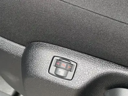 Photo 16 Peugeot Expert III M Diesel 180 ch Auto CAF Tech Edition