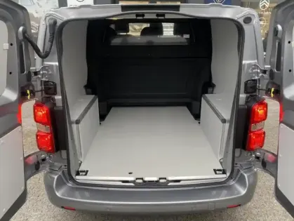 Photo 22 Peugeot Expert III M Diesel 180 ch Auto CAF Tech Edition