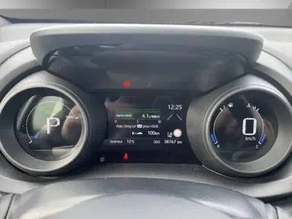 Photo 15 Toyota Yaris Gén. I Ph1 Design 5