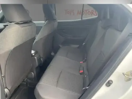 Photo 12 Toyota Yaris Gén. I Ph1 Design 5