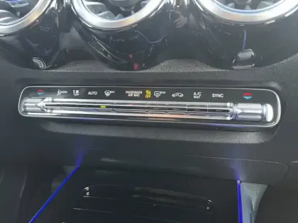 Photo 14 Mercedes GLB 200 d Business Line