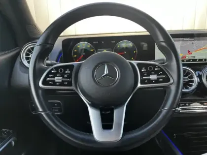 Photo 20 Mercedes GLB 200 d Business Line