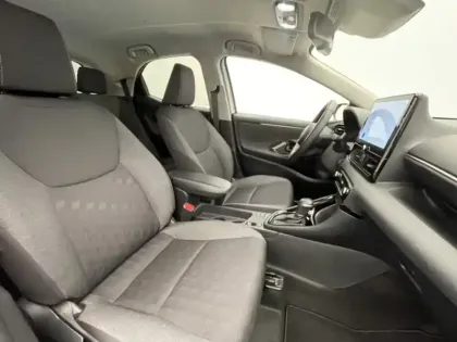 Photo 20 Toyota Yaris Hybride 116h Design MC24