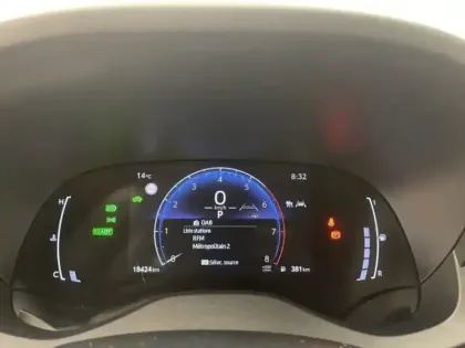 Photo 26 Toyota Yaris Hybride 116h Design MC24