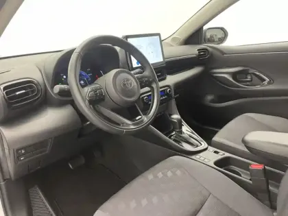 Photo 16 Toyota Yaris Hybride 116h Design MC24