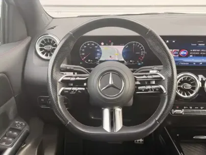 Photo 19 Mercedes GLA 250 e AMG Line